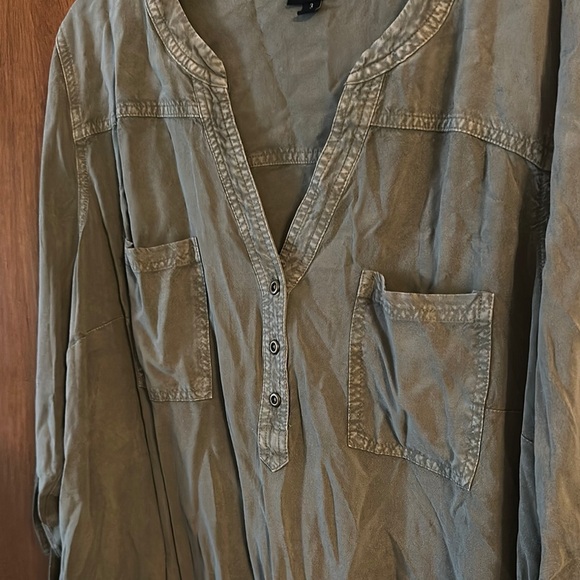 Torrid Olive Green Tunic Top new without tag - Picture 5 of 6